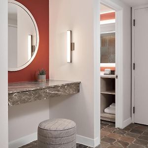 King Room Roll Shower Disability Access